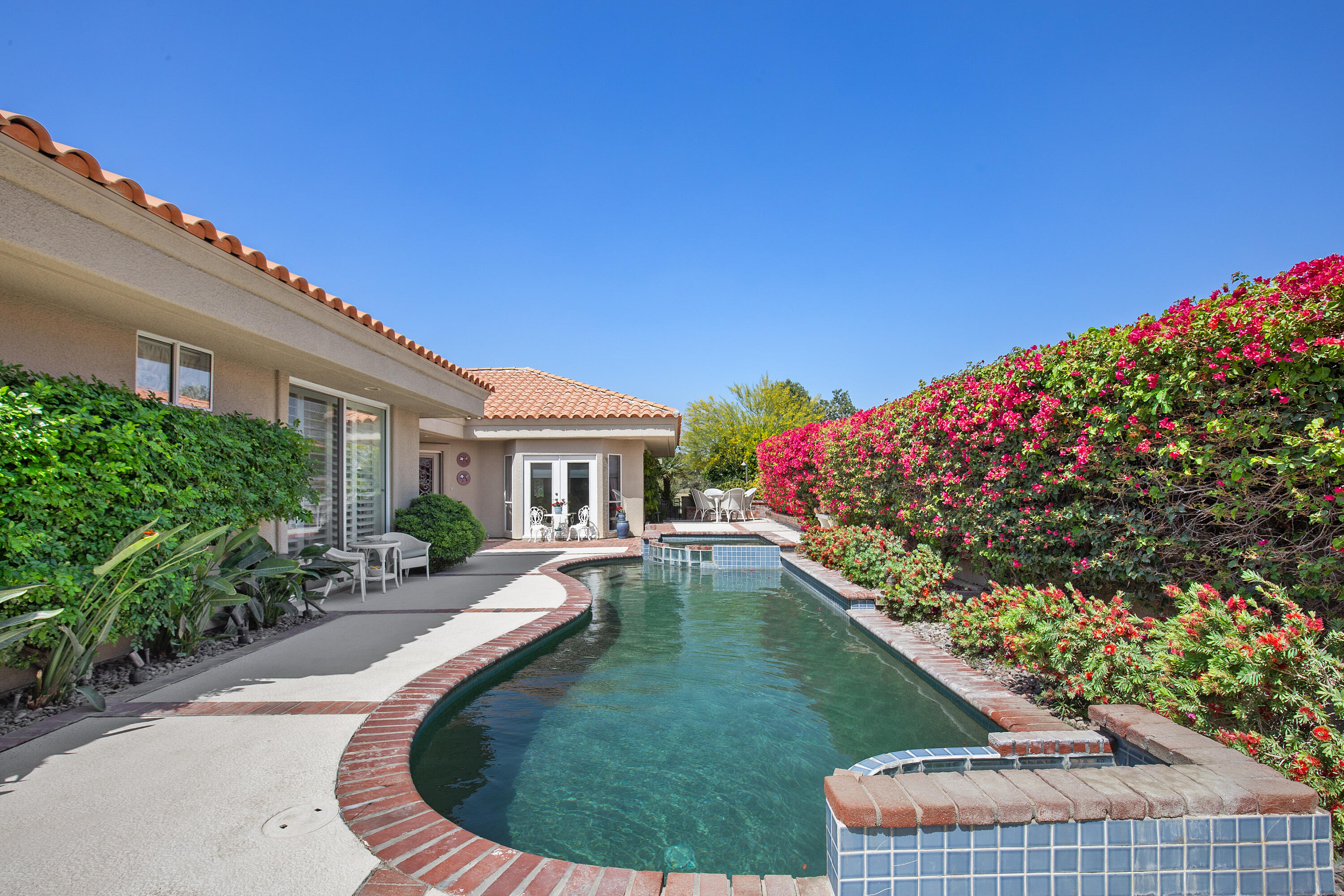 Rancho Mirage, California, 92270, United States, 4 Bedrooms Bedrooms, ,3 BathroomsBathrooms,Residential,For Sale,1918147