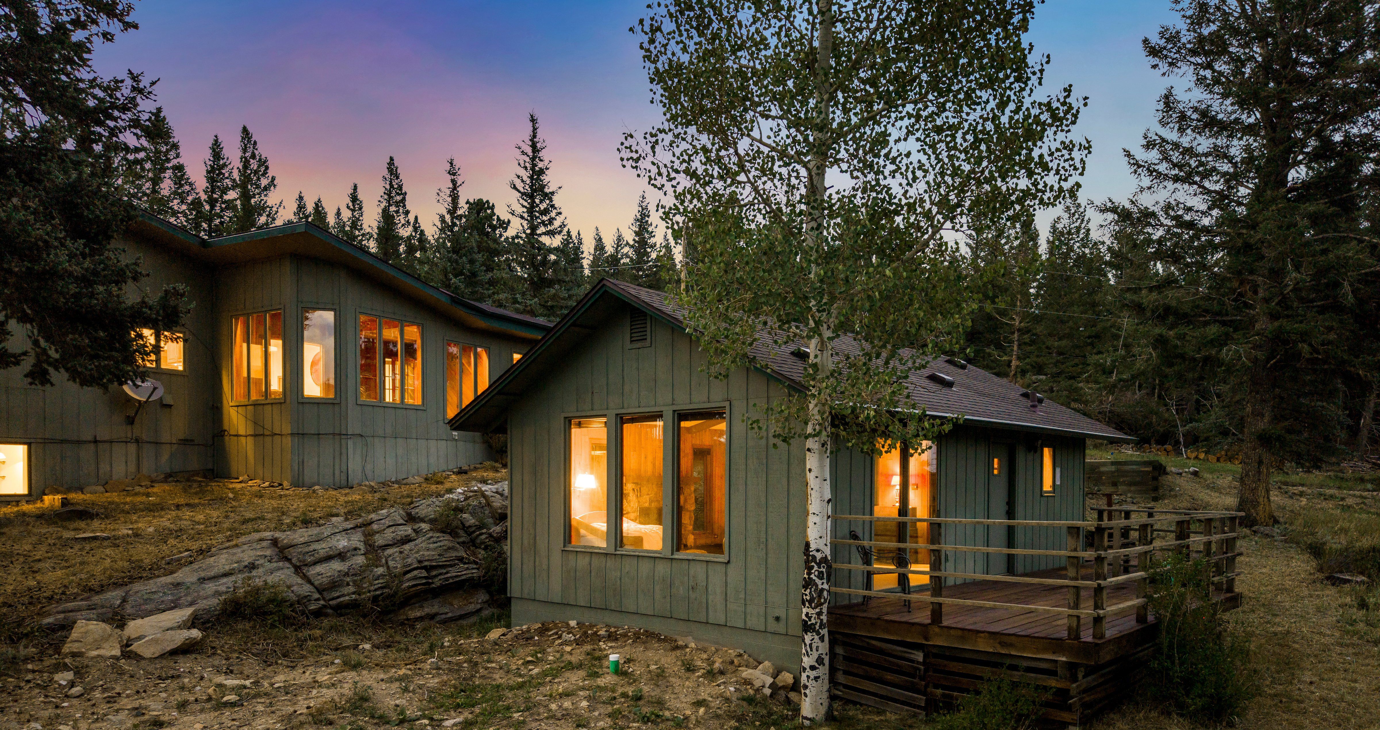  Custom Built Retreat with Panoramic Views on 8.7 Acres Next to Open Space - 物件實景