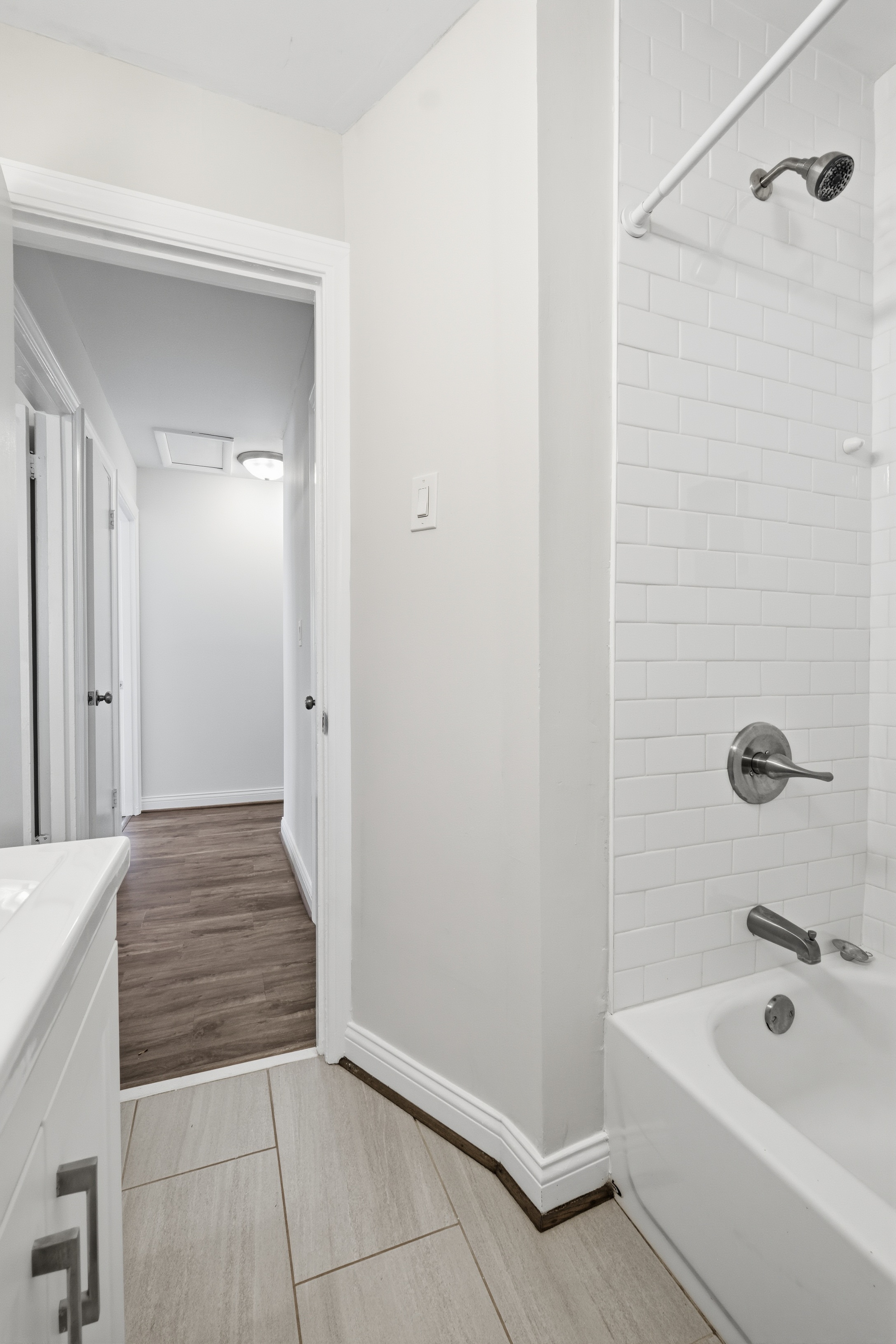 1716 Brentmoor Lane, Louisville, KY 40223 - 物件實景