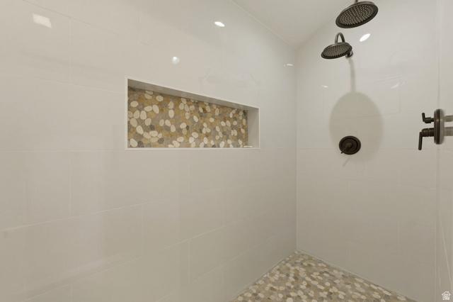Centerville, Utah, 84014, United States, 4 Bedrooms Bedrooms, ,4 BathroomsBathrooms,Residential,For Sale,2027552