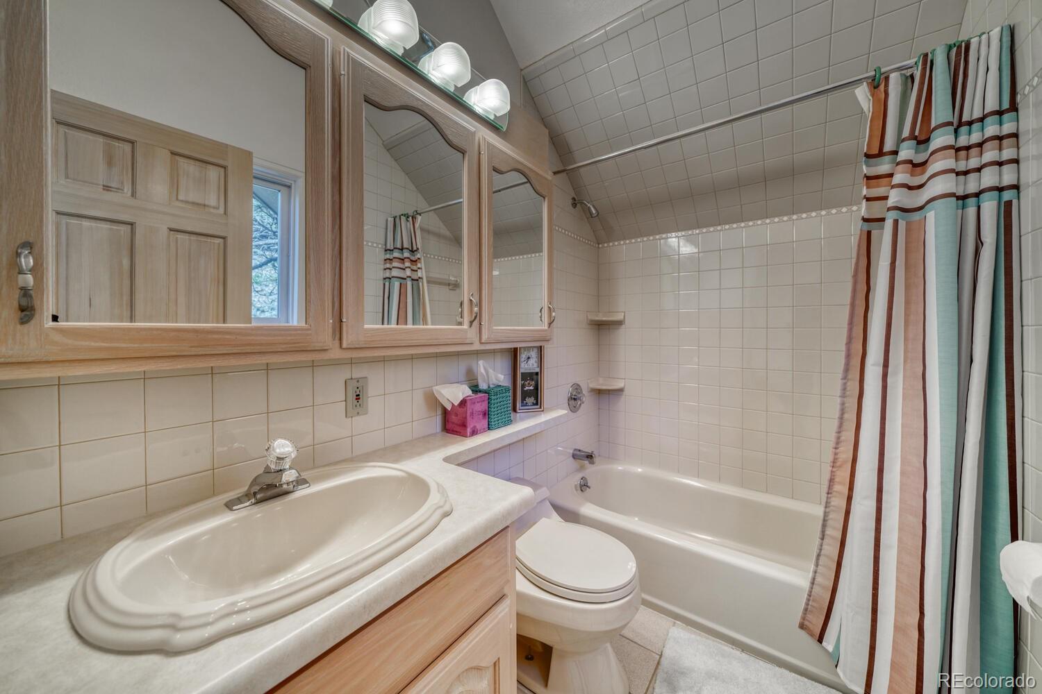 Twin Lakes, Colorado, 81251, United States, 2 Bedrooms Bedrooms, ,3 BathroomsBathrooms,Residential,For Sale,1989708