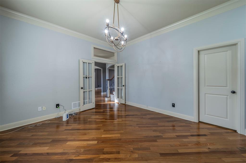 Arlington, Texas, 76017, United States, 4 Bedrooms Bedrooms, ,5 BathroomsBathrooms,Residential,For Sale,1982426