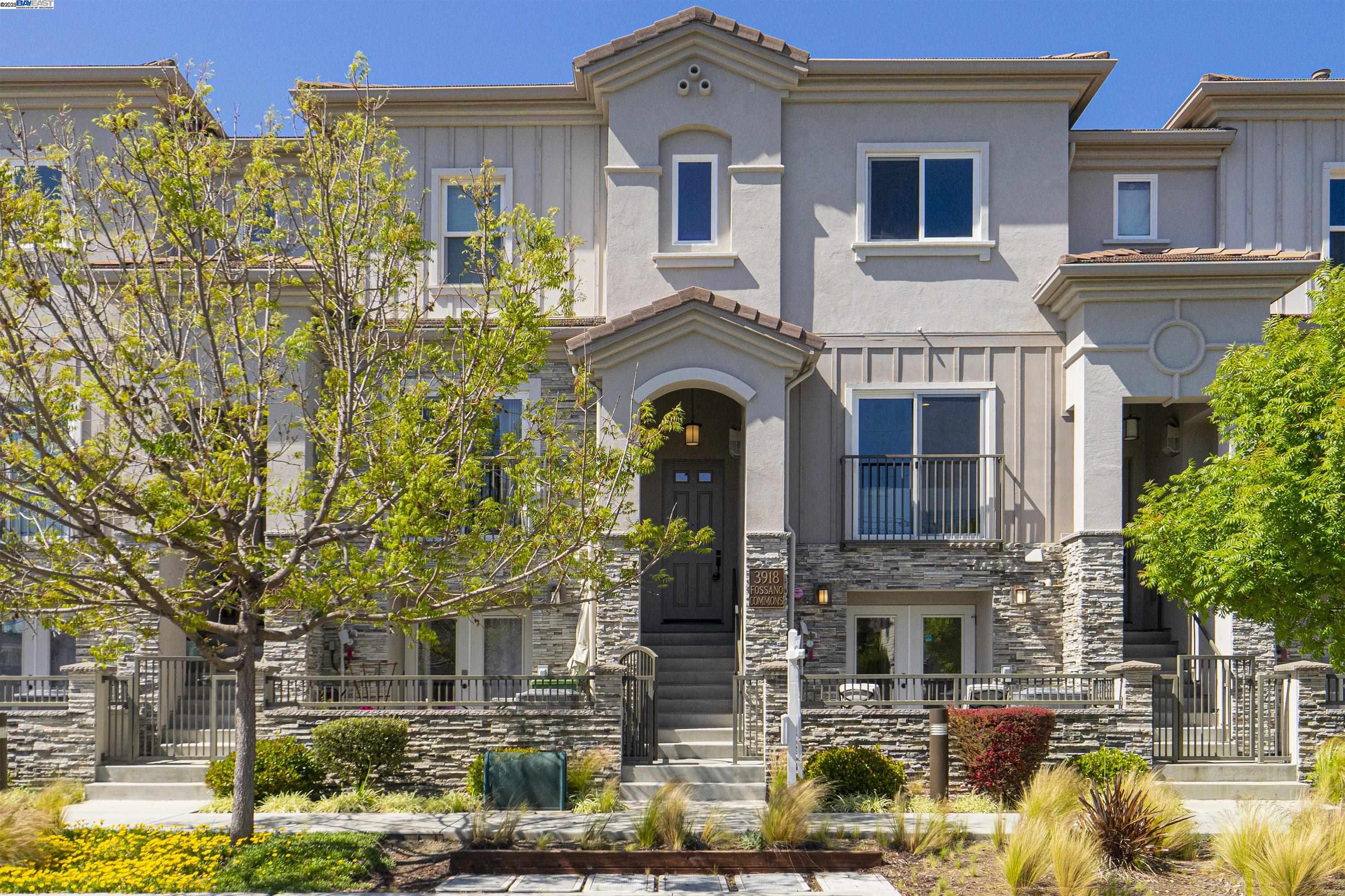 Fremont, California, 94538, United States, 3 Bedrooms Bedrooms, ,3 BathroomsBathrooms,Residential,For Sale,1942316