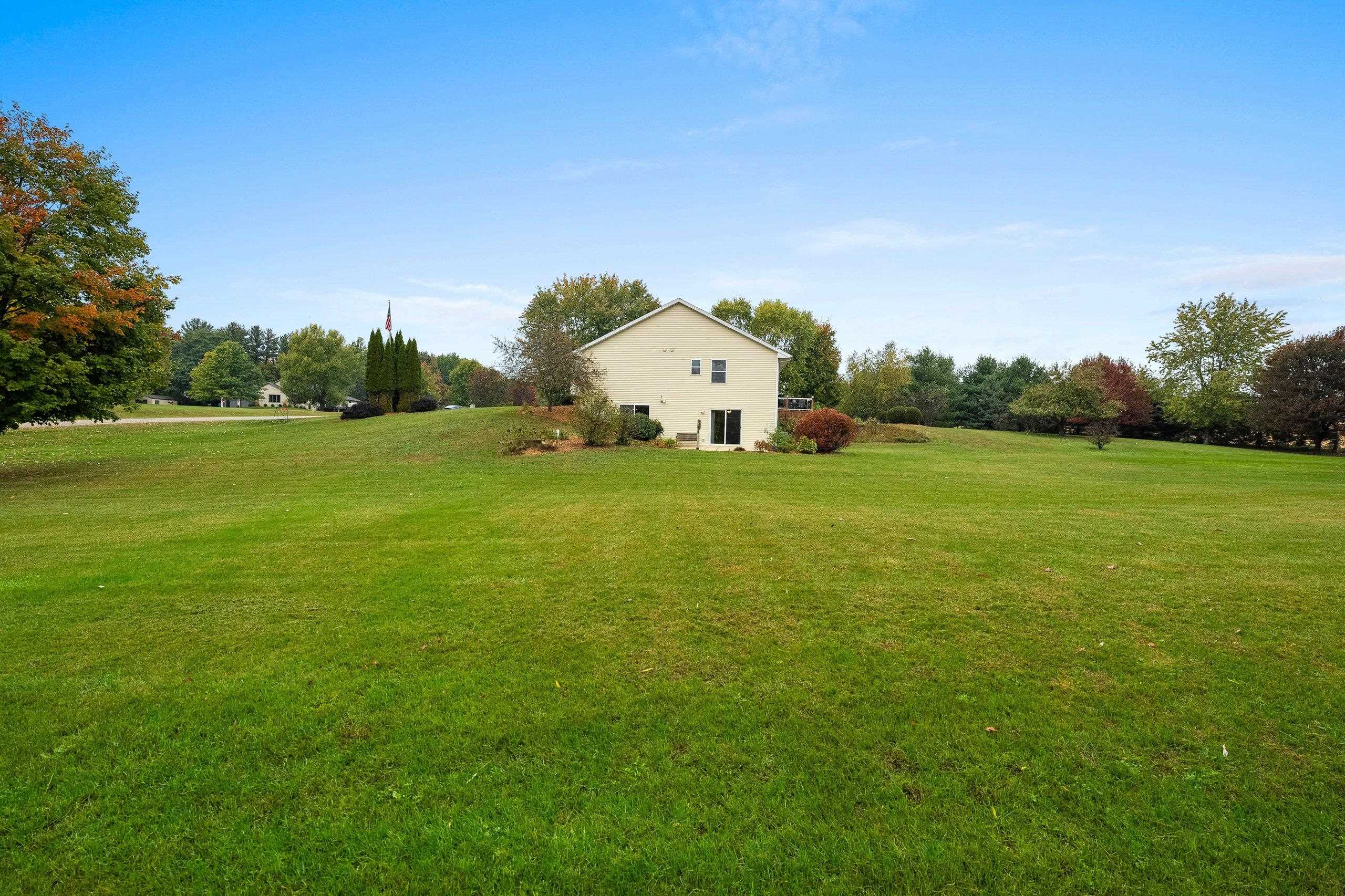 SOBIESKI, Wisconsin, 54171, United States, 5 Bedrooms Bedrooms, ,3 BathroomsBathrooms,Residential,For Sale,1965395