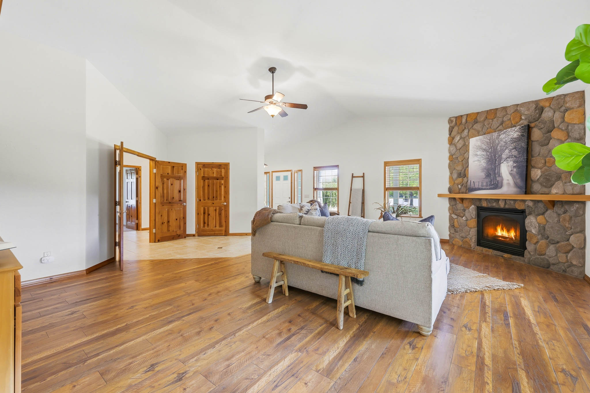  Located in The Heart of West Richland’s Wine Country - 物件實景
