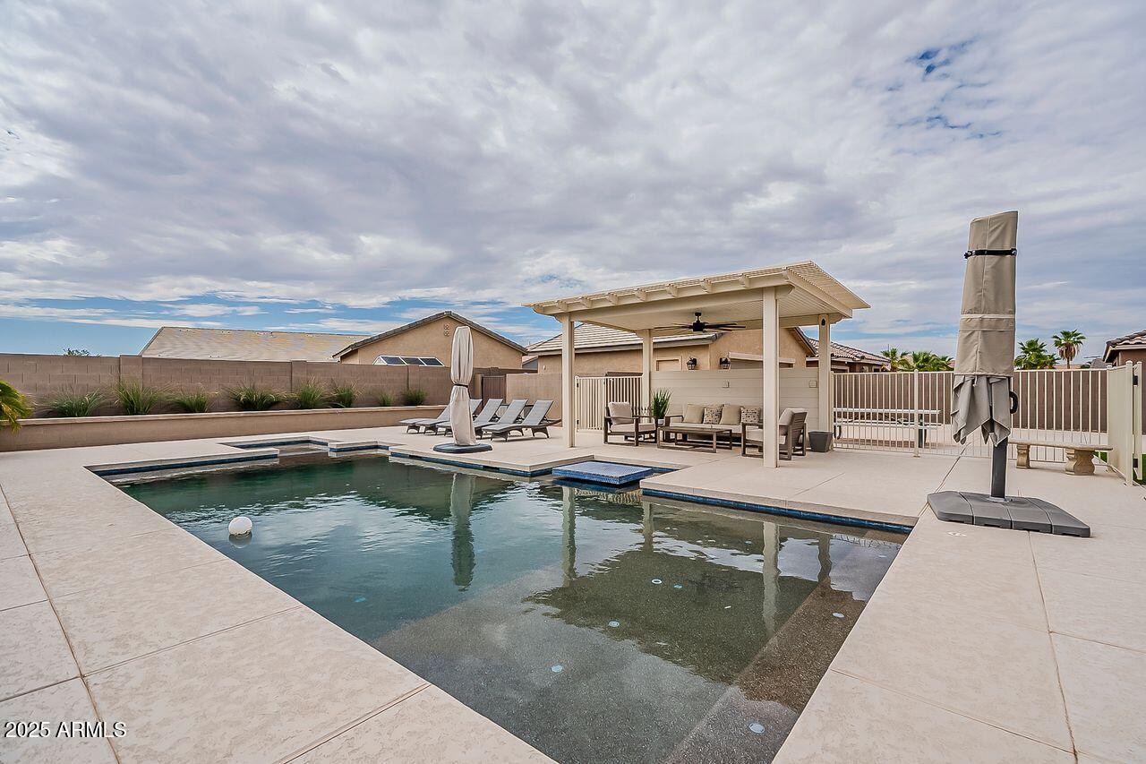 Maricopa, Arizona, 85138, United States, 3 Bedrooms Bedrooms, ,Residential,For Sale,1940206