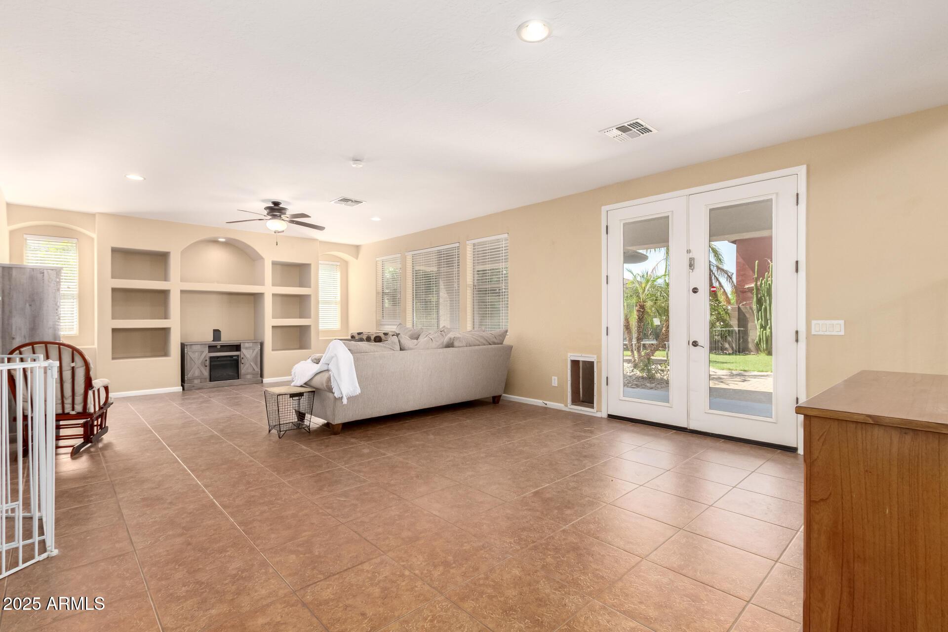 Surprise, Arizona, 85379, United States, 5 Bedrooms Bedrooms, ,3 BathroomsBathrooms,Residential,For Sale,1981277