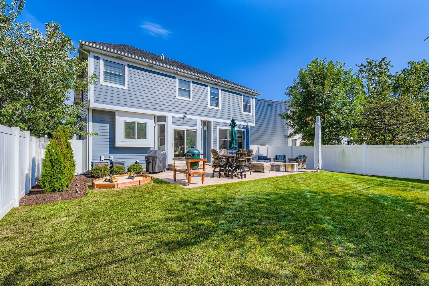 Elmhurst, Illinois, 60126, United States, 4 Bedrooms Bedrooms, ,5 BathroomsBathrooms,Residential,For Sale,1984205