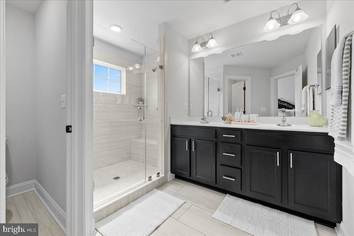 Woodbridge, Virginia, 22193, United States, 3 Bedrooms Bedrooms, ,4 BathroomsBathrooms,Residential,For Sale,1921081