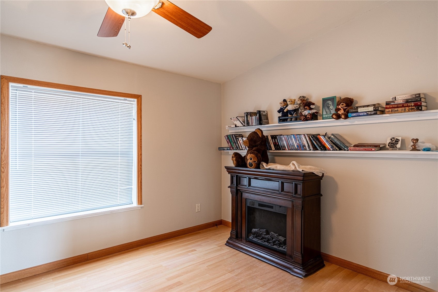 935 Sunrise Drive, Manson, Washington, 98831, United States, 3 Bedrooms Bedrooms, ,2 BathroomsBathrooms,Residential,For Sale,935 Sunrise Drive,1611966
