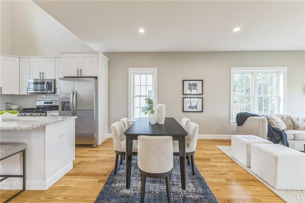 Smithfield, Rhode Island, 02917, United States, 3 Bedrooms Bedrooms, ,3 BathroomsBathrooms,Residential,For Sale,1998977