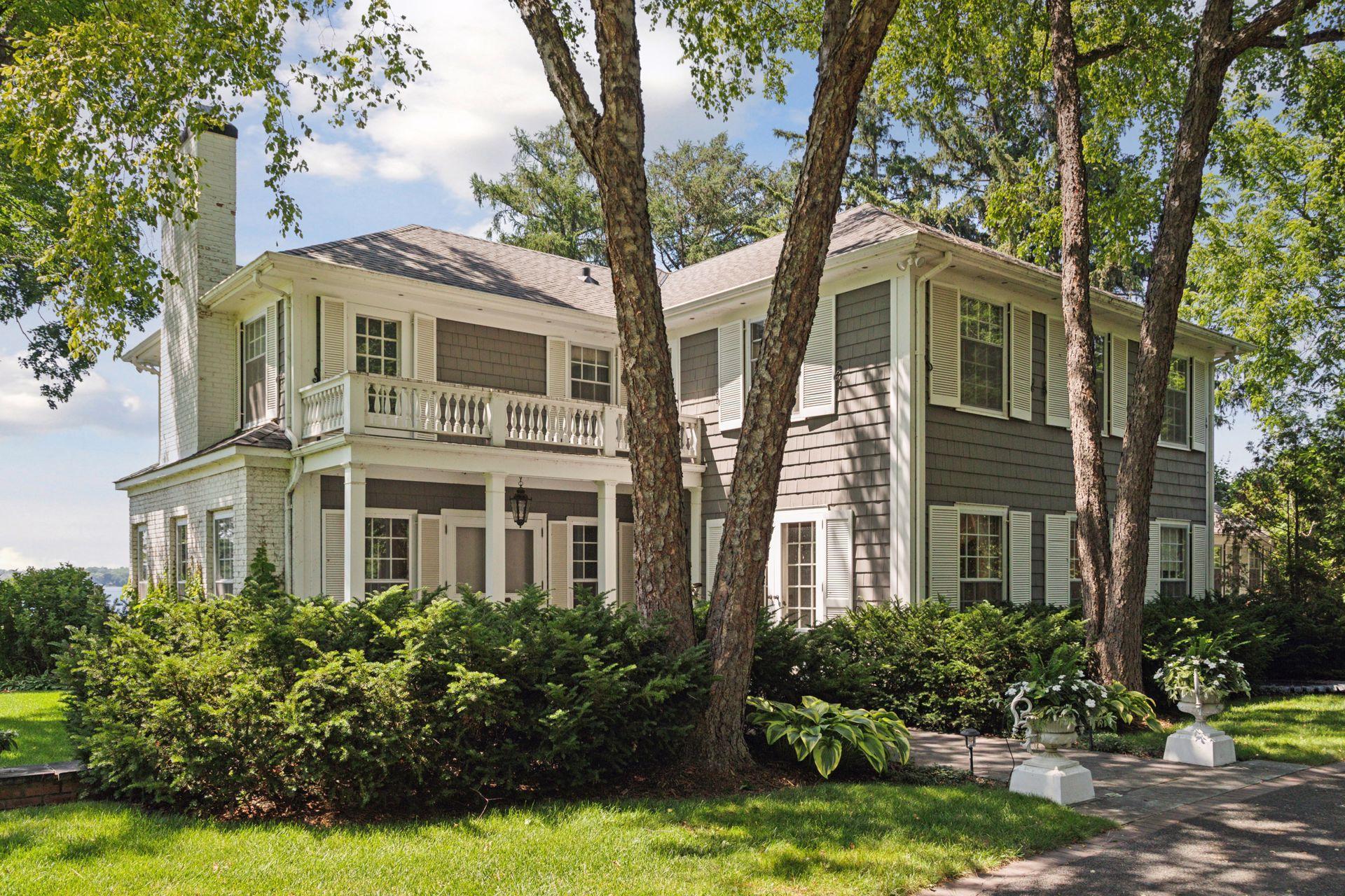 Wayzata, Minnesota, 55391, United States, 5 Bedrooms Bedrooms, ,4 BathroomsBathrooms,Residential,For Sale,1847382