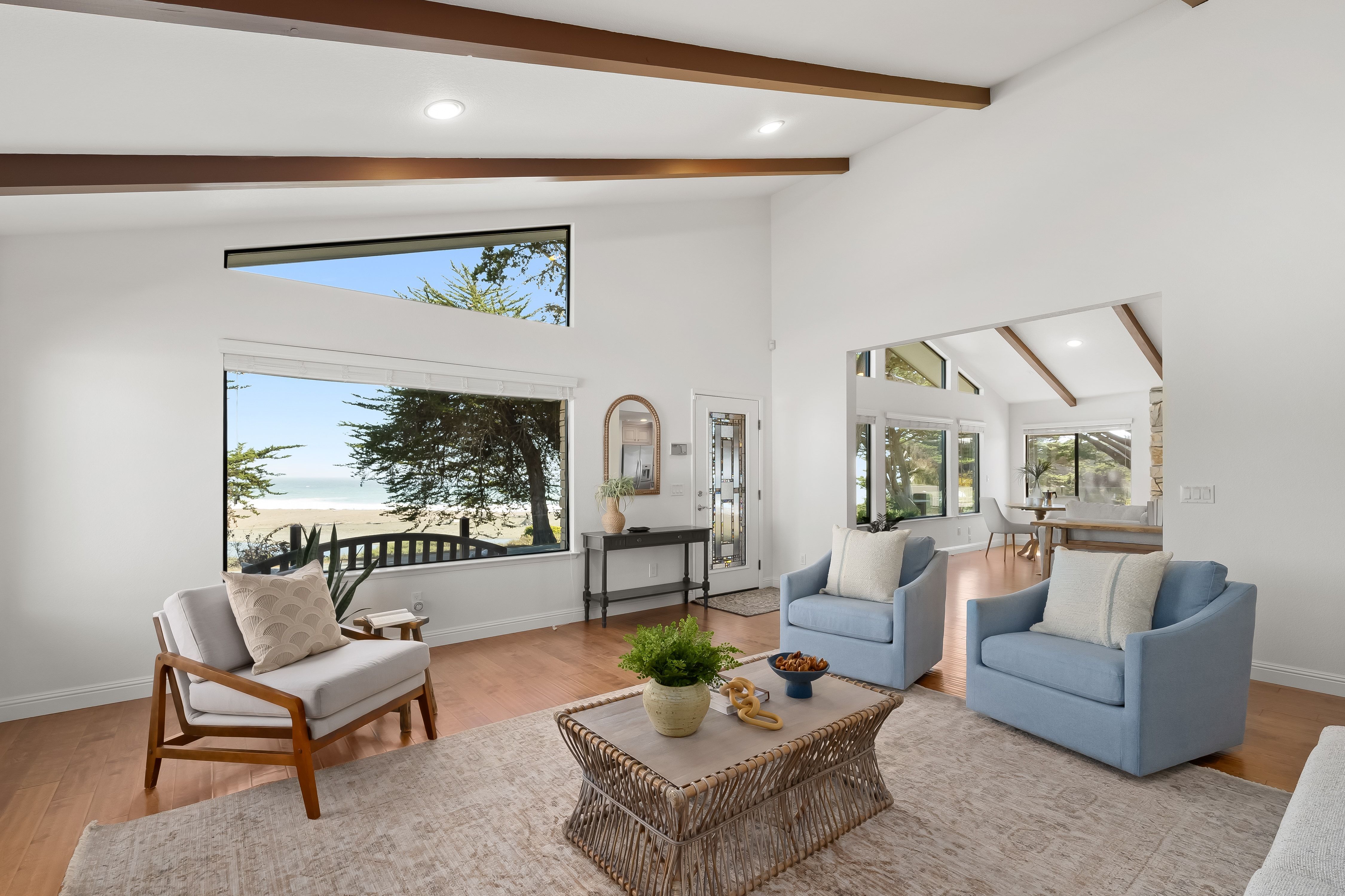  Rare Single-Level Oceanfront Retreat on World-Famous Moonstone Beach - 物件實景