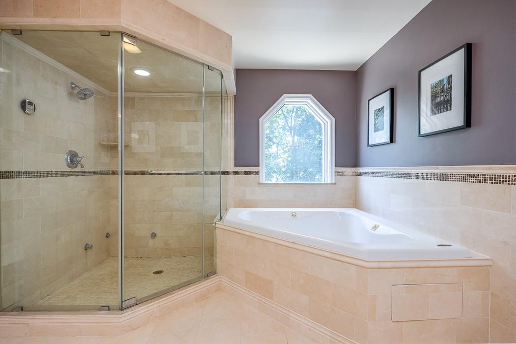 Fort Montgomery, New York, 10922, United States, 4 Bedrooms Bedrooms, ,3 BathroomsBathrooms,Residential,For Sale,1974942