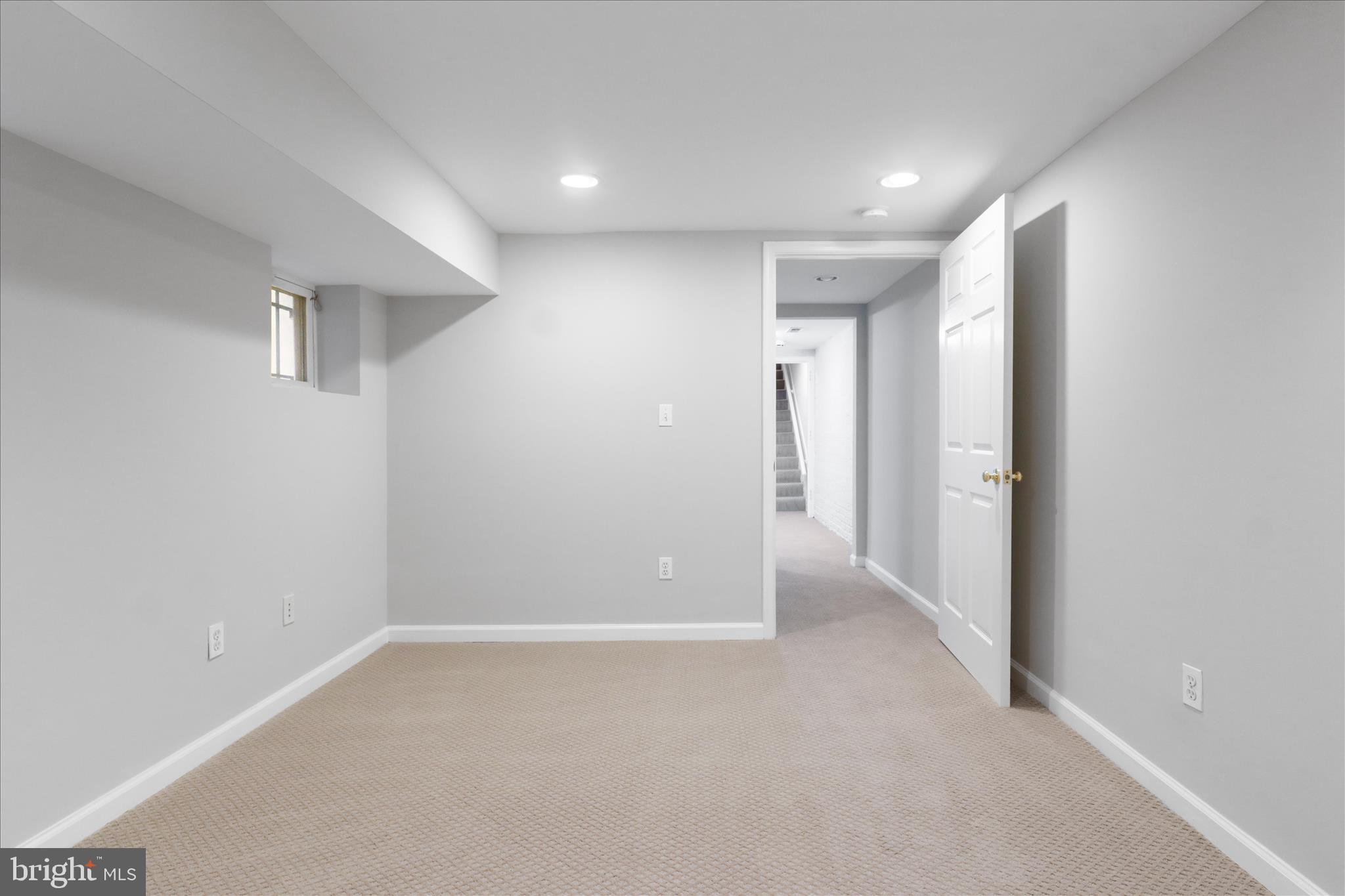 Washington, District of Columbia, 20009, United States, 4 Bedrooms Bedrooms, ,4 BathroomsBathrooms,Residential,For Sale,1986084