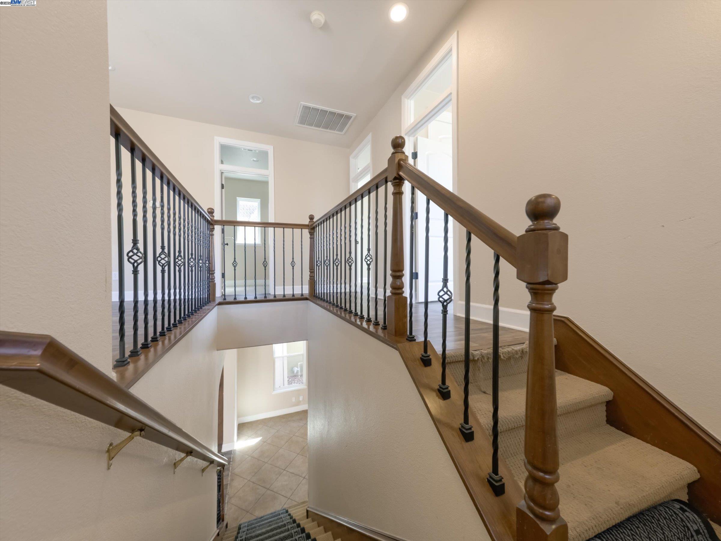 Vallejo, California, 94591, United States, 5 Bedrooms Bedrooms, ,5 BathroomsBathrooms,Residential,For Sale,2002289