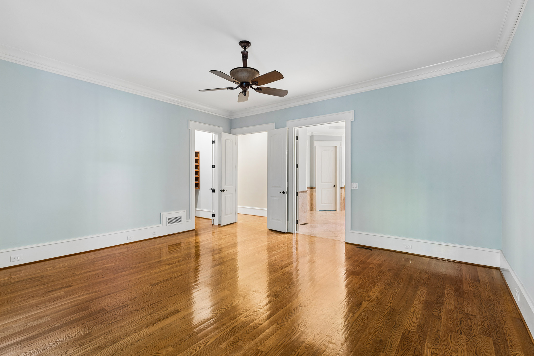  A Rare Opportunity to Enjoy Estate-Style Living in Sought-After Woodstock - 物件實景