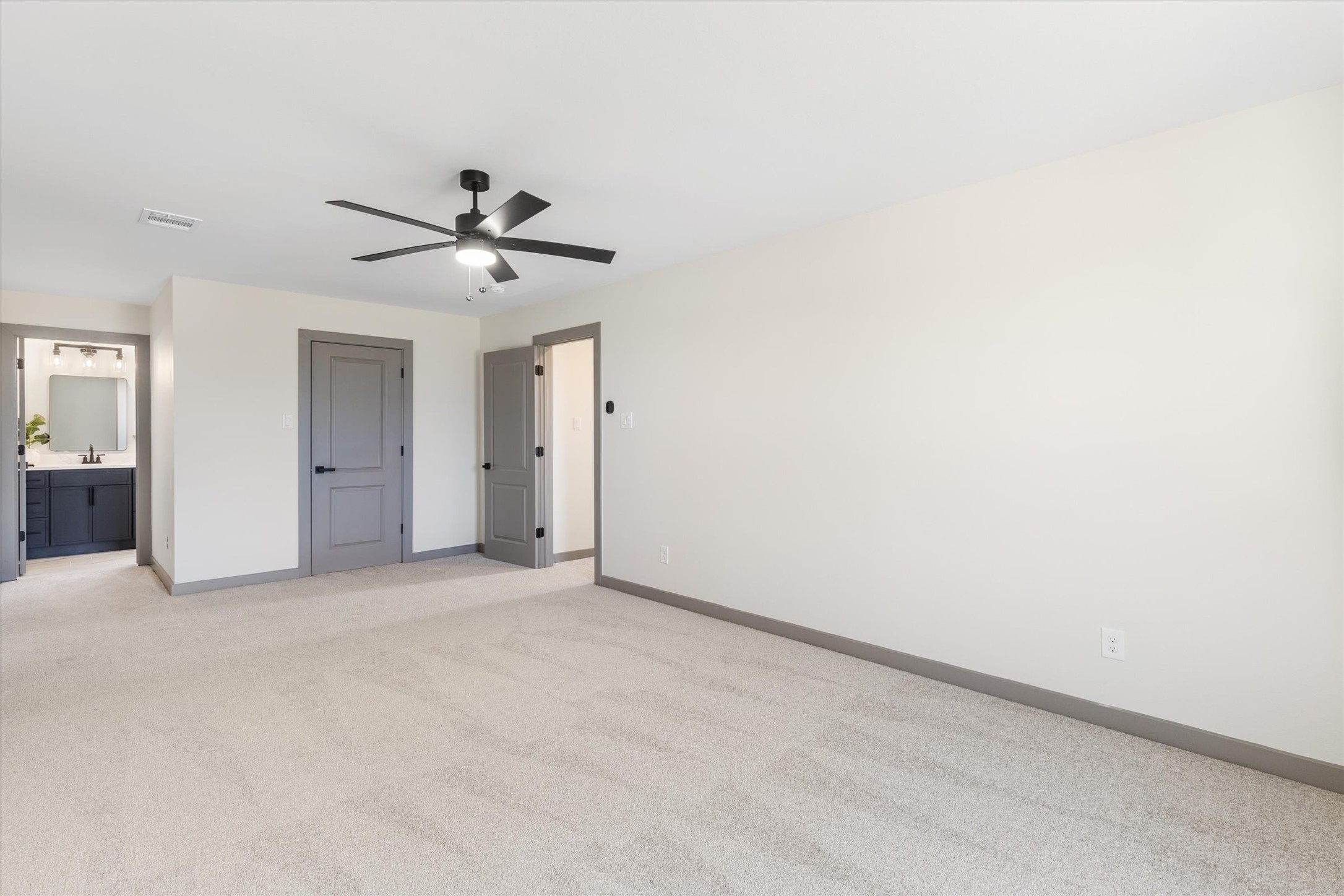 1561 Dixie Estates Way, Whitesboro, Texas, 76273, United States, 3 Bedrooms Bedrooms, ,4 BathroomsBathrooms,Residential,For Sale,1561 Dixie Estates Way,1646191
