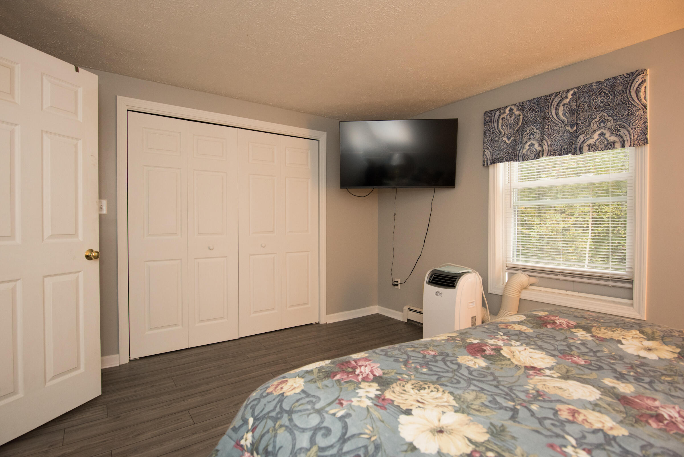 Gorham, Maine, 04038, United States, 3 Bedrooms Bedrooms, ,2 BathroomsBathrooms,Residential,For Sale,1965072