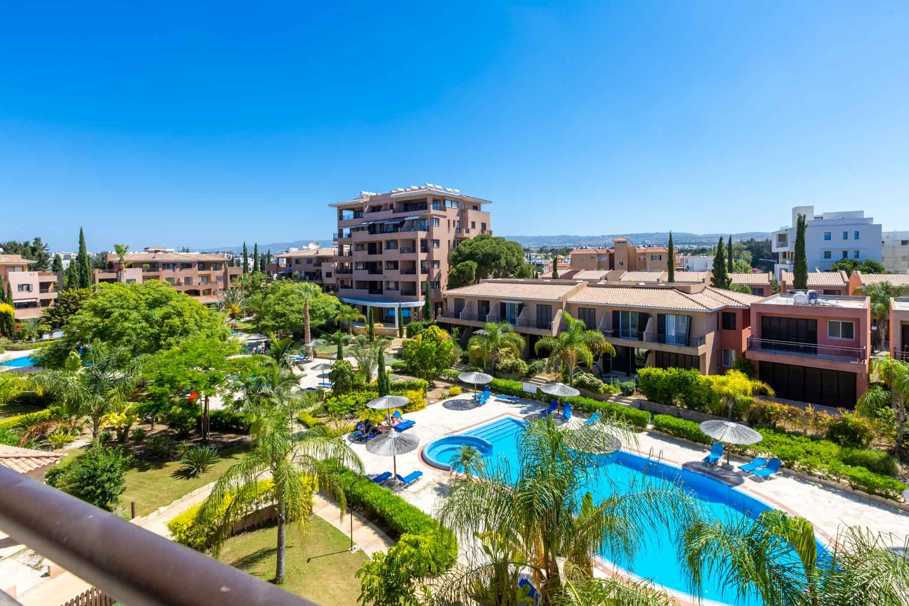  Move-In-Ready Two Bedroom Apartment in a Gated Complex, Universal, Pafos - 物件實景