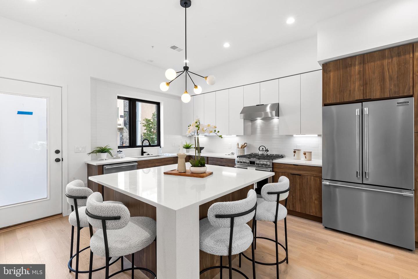 Philadelphia, Pennsylvania, 19128, United States, 4 Bedrooms Bedrooms, ,4 BathroomsBathrooms,Residential,For Sale,1898487