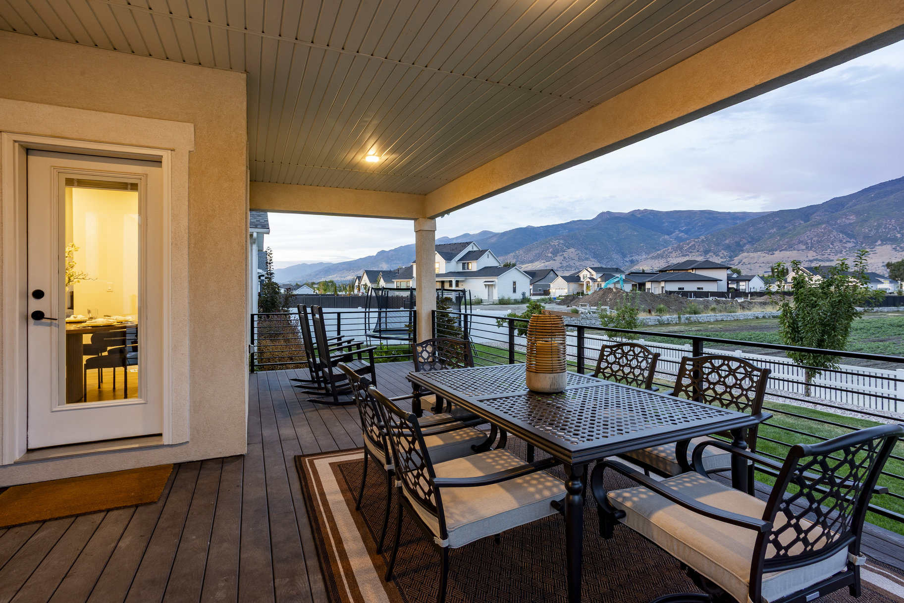  Modern Farmhouse Charm in Farmington - 物件實景