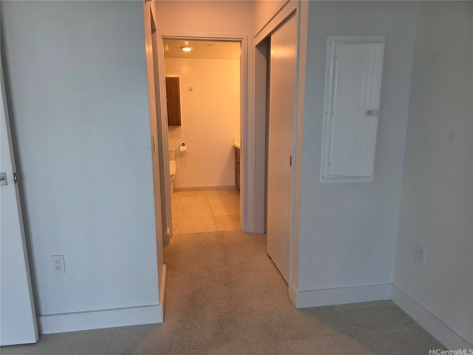 Honolulu, Hawaii, 96814, United States, 2 Bedrooms Bedrooms, ,2 BathroomsBathrooms,Residential,For Sale,1987813