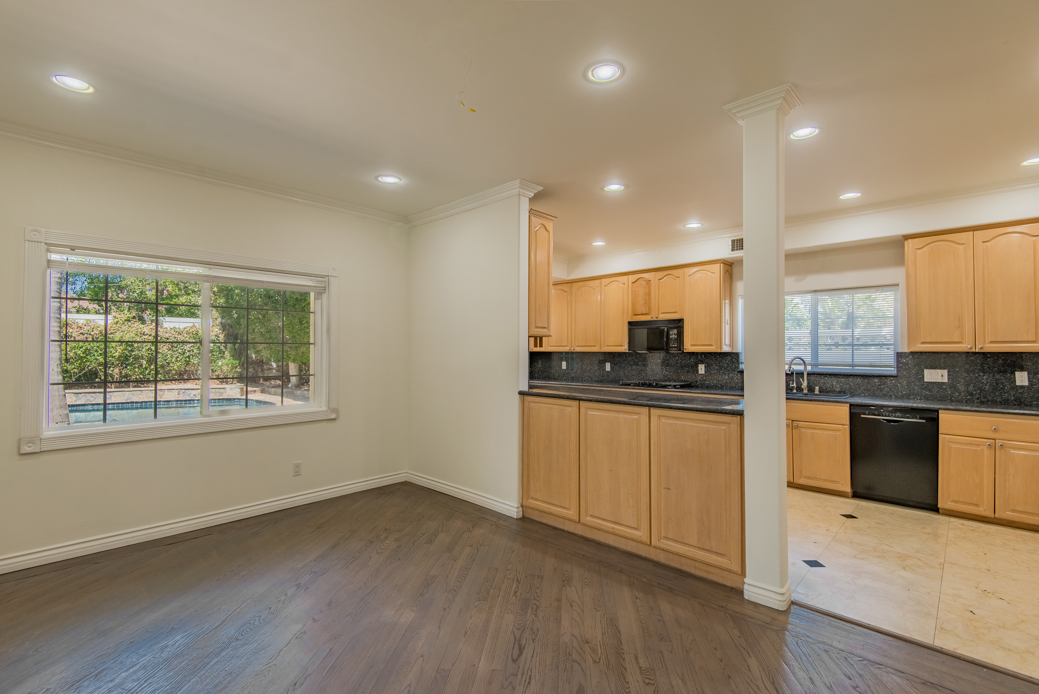  4343 Shadyglade Avenue - 物件實景
