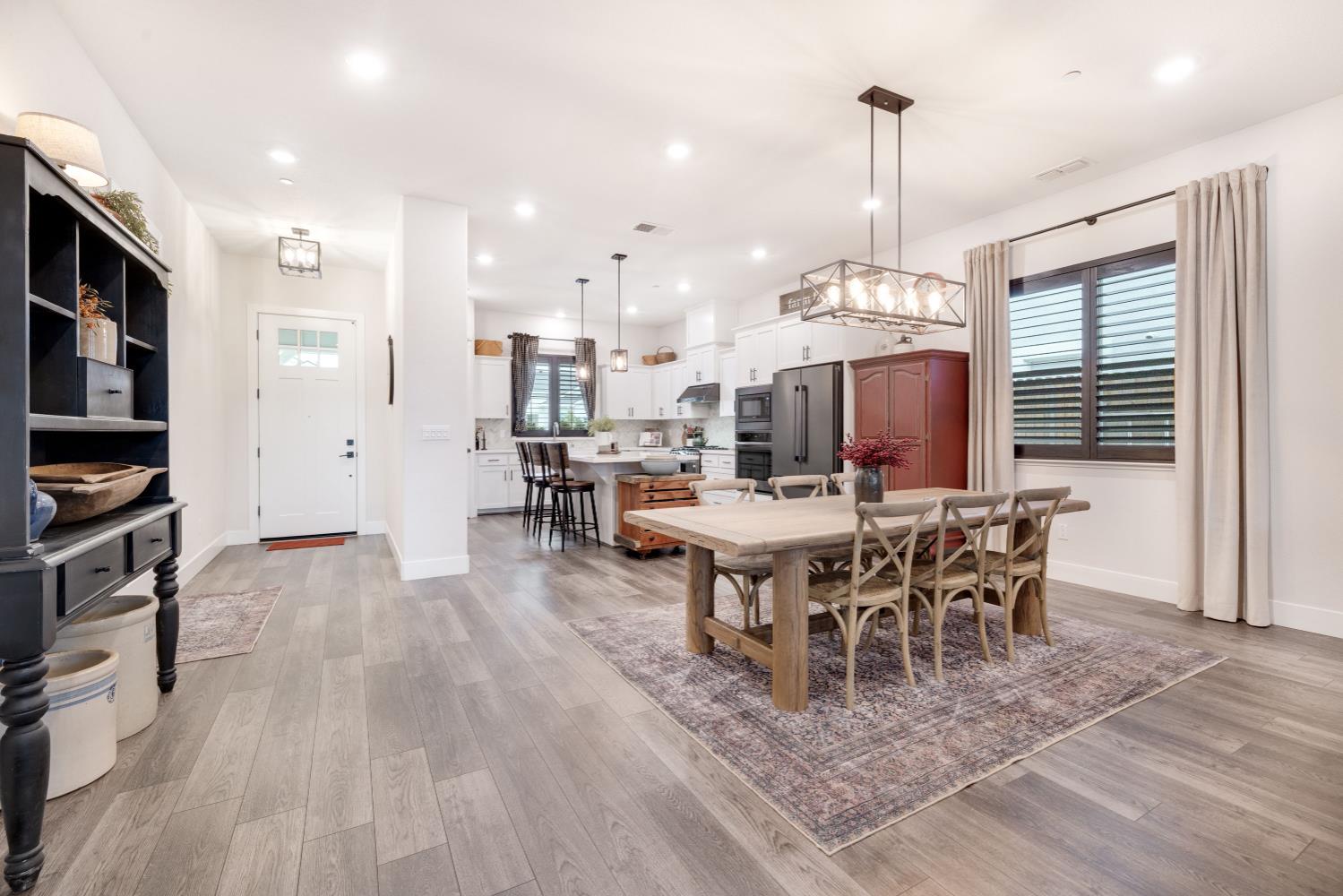 Roseville, California, 95747, United States, 3 Bedrooms Bedrooms, ,2 BathroomsBathrooms,Residential,For Sale,2002190