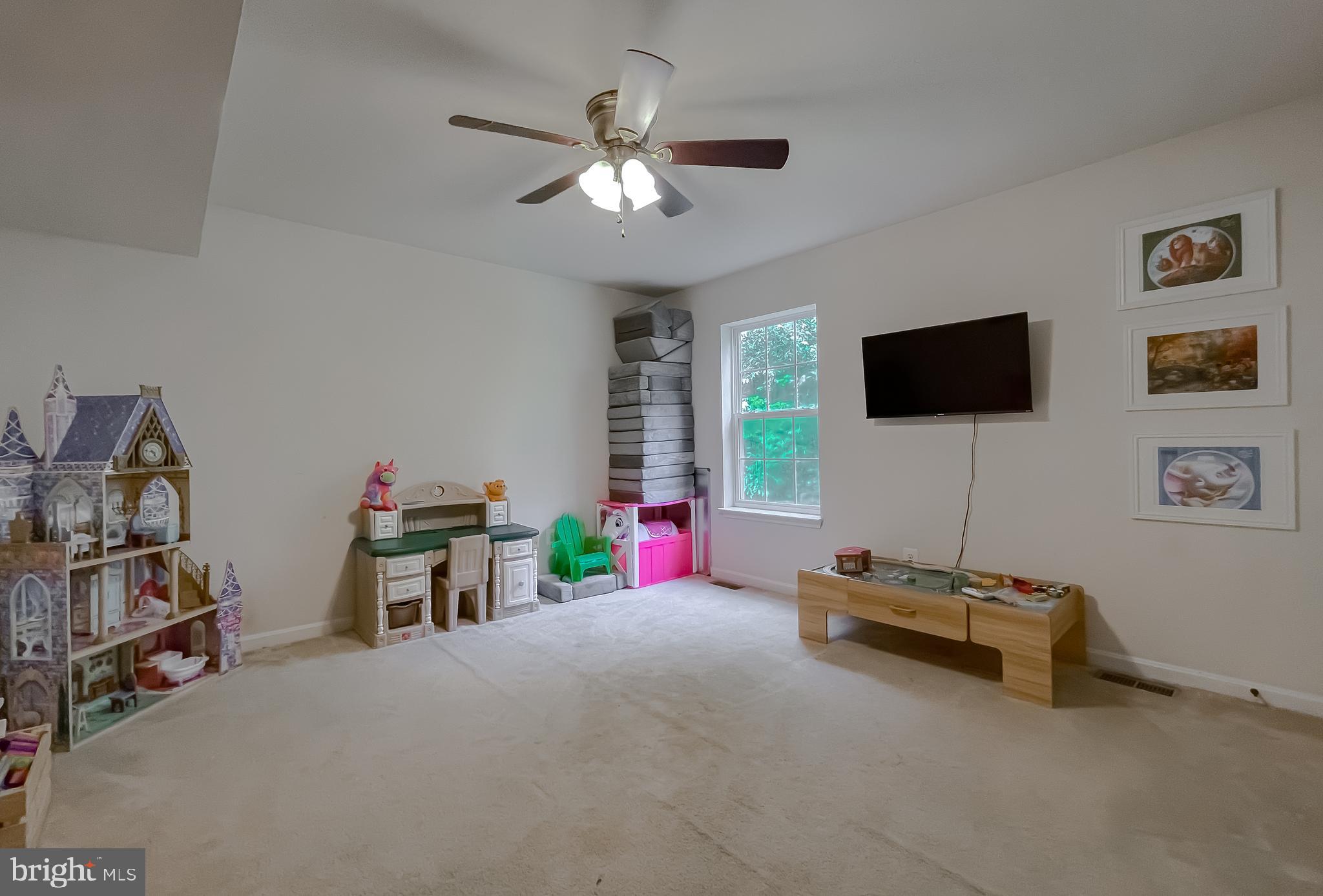 Callaway, Maryland, 20620, United States, 6 Bedrooms Bedrooms, ,5 BathroomsBathrooms,Residential,For Sale,1943056