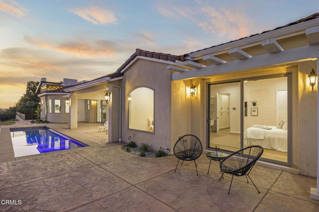 Ventura, California, 93003, United States, 4 Bedrooms Bedrooms, ,4 BathroomsBathrooms,Residential,For Sale,1912108