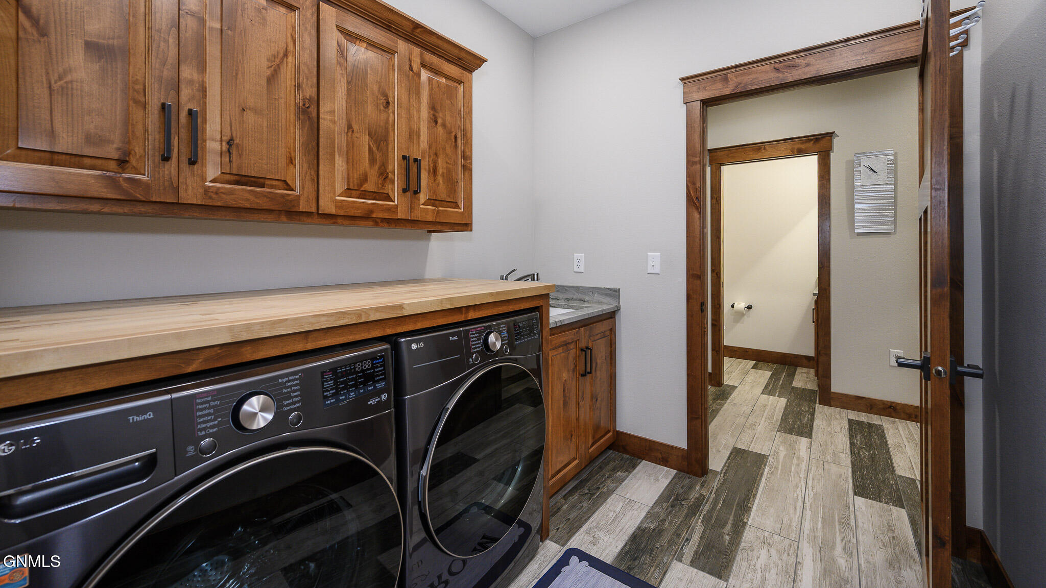 Bismarck, North Dakota, 58503, United States, 3 Bedrooms Bedrooms, ,3 BathroomsBathrooms,Residential,For Sale,1995468