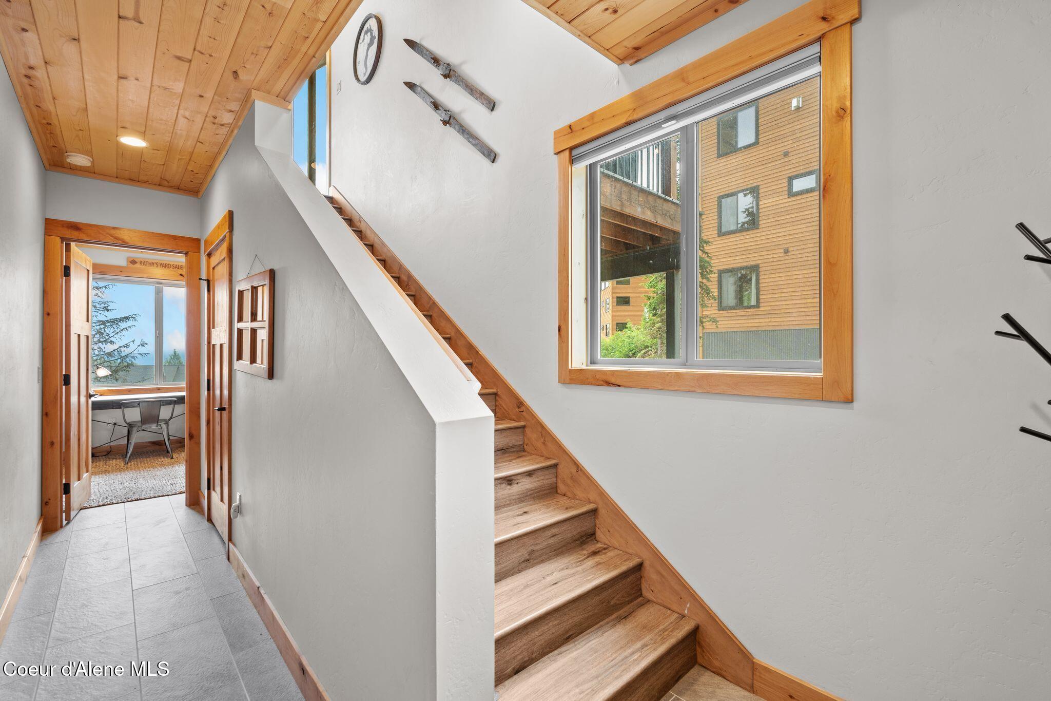 Sandpoint, Idaho, 83864, United States, 3 Bedrooms Bedrooms, ,3 BathroomsBathrooms,Residential,For Sale,1894320