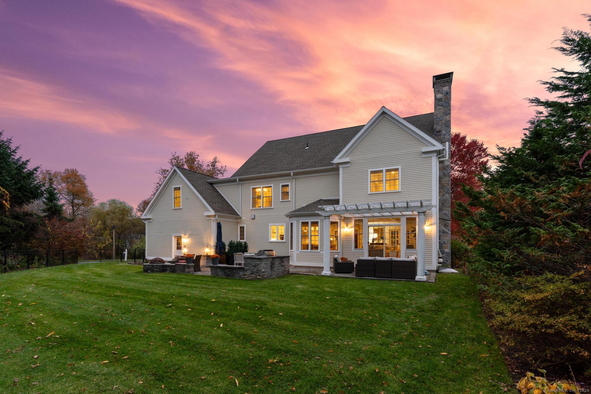 West Hartford, Connecticut, 06117, United States, 4 Bedrooms Bedrooms, ,5 BathroomsBathrooms,Residential,For Sale,1989224