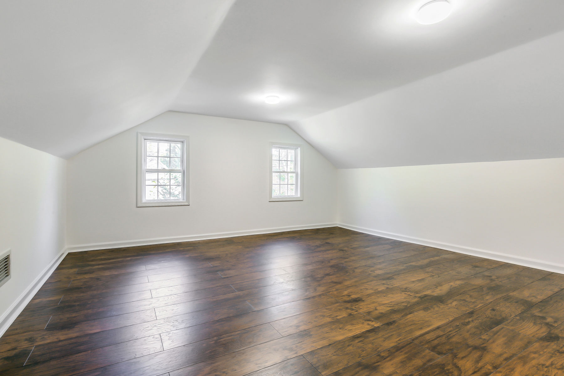  1008 Mary Allen Lane, Mountainside, NJ 07092 - 物件實景
