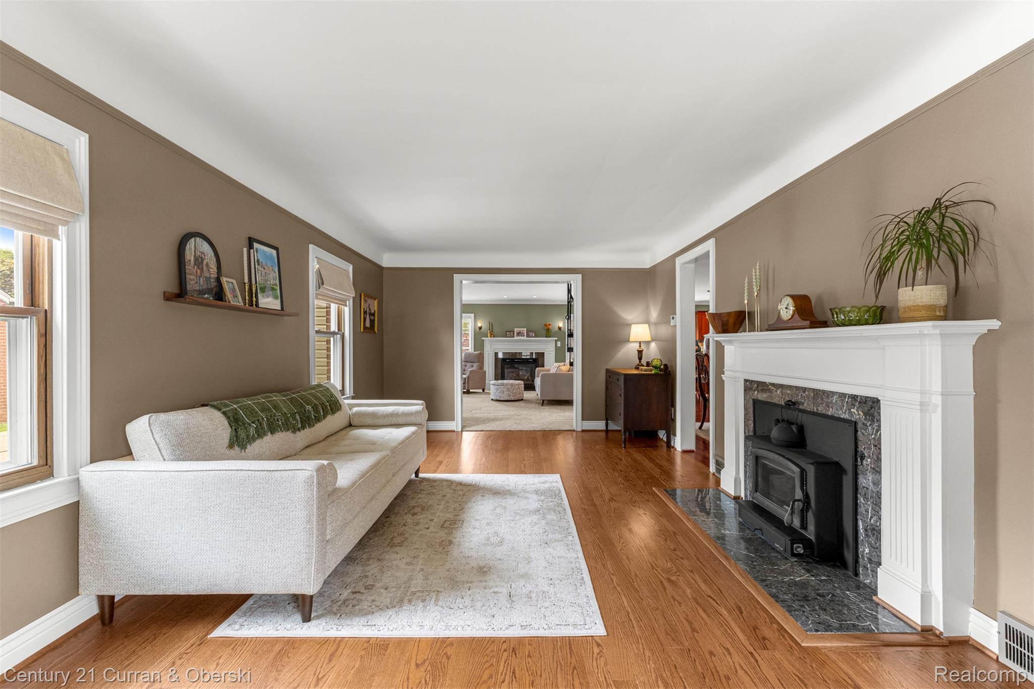 Allen Park, Michigan, 48101, United States, 4 Bedrooms Bedrooms, ,4 BathroomsBathrooms,Residential,For Sale,1982178