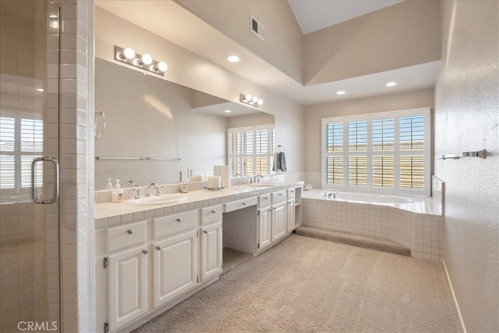Bonsall, California, 92003, United States, 3 Bedrooms Bedrooms, ,3 BathroomsBathrooms,Residential,For Sale,1892878