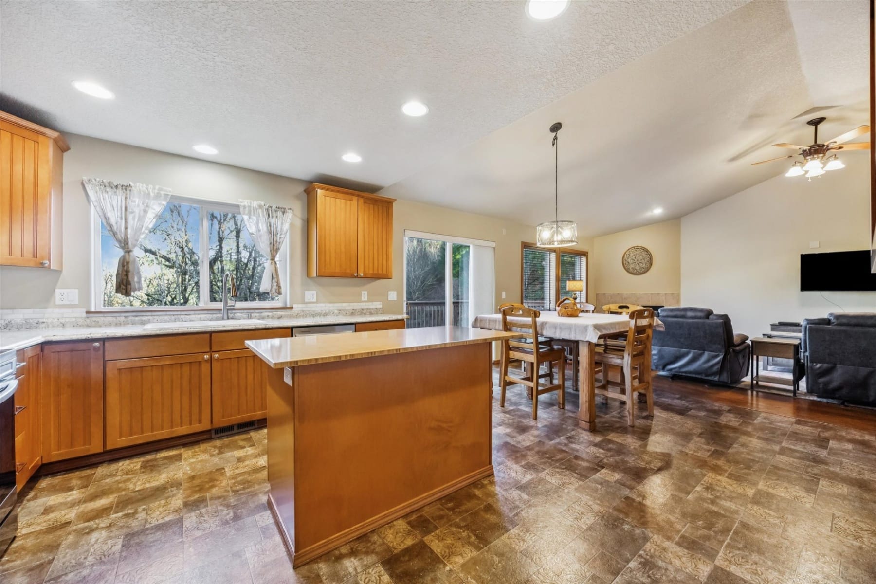  3550 NW BLACKTAIL DR McMinnville, OR 97128 - 物件實景