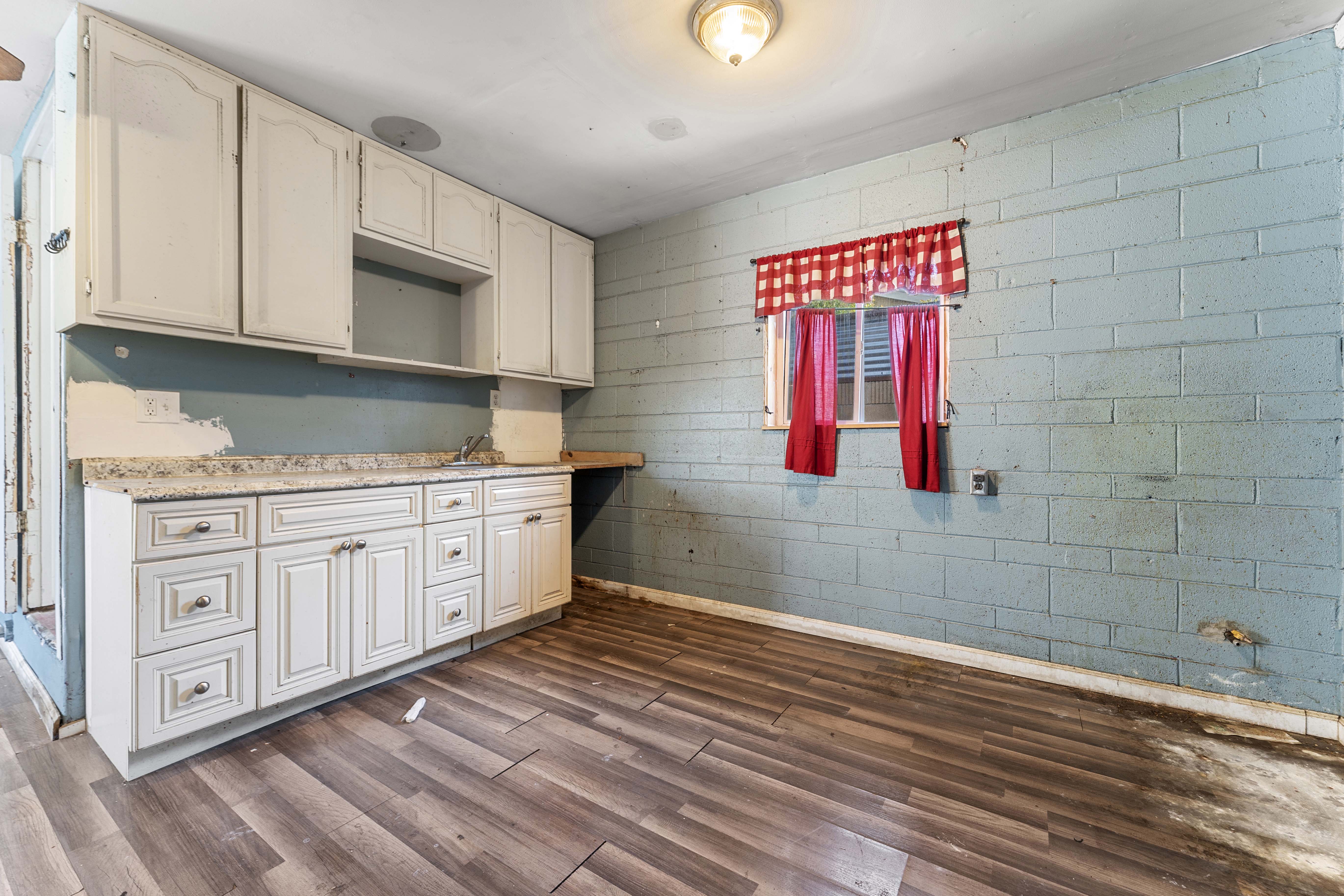 Baldwin Park, California, 91706, United States, 3 Bedrooms Bedrooms, ,2 BathroomsBathrooms,Residential,For Sale,1929080