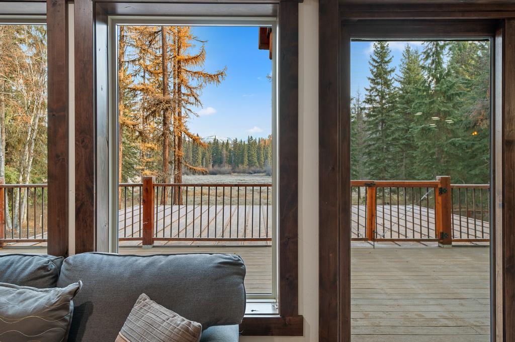 Whitefish, Montana, 59937, United States, 4 Bedrooms Bedrooms, ,2 BathroomsBathrooms,Residential,For Sale,1976274