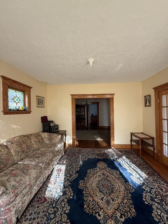 Medford, Massachusetts, 02155, United States, 7 Bedrooms Bedrooms, ,3 BathroomsBathrooms,Residential,For Sale,1922375