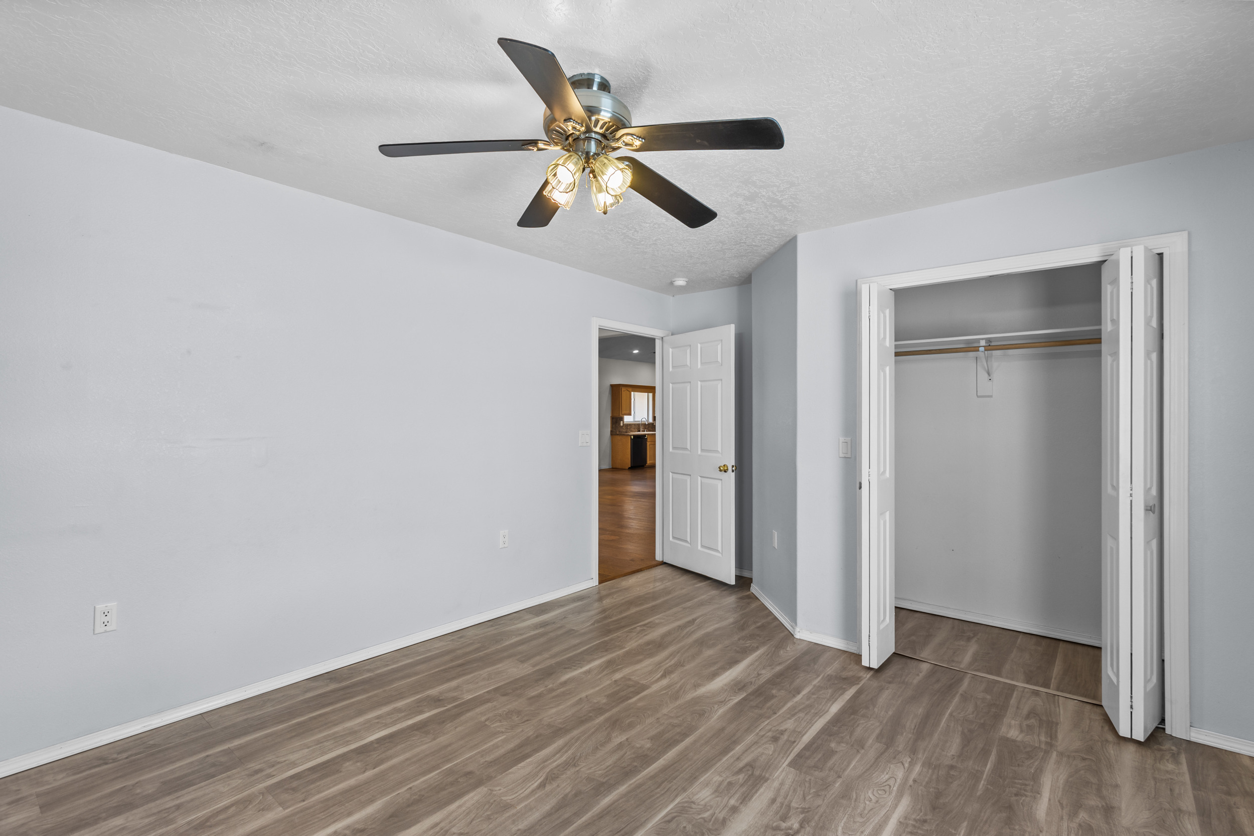 Belen, New Mexico, 87002, United States, 3 Bedrooms Bedrooms, ,2 BathroomsBathrooms,Residential,For Sale,1914205