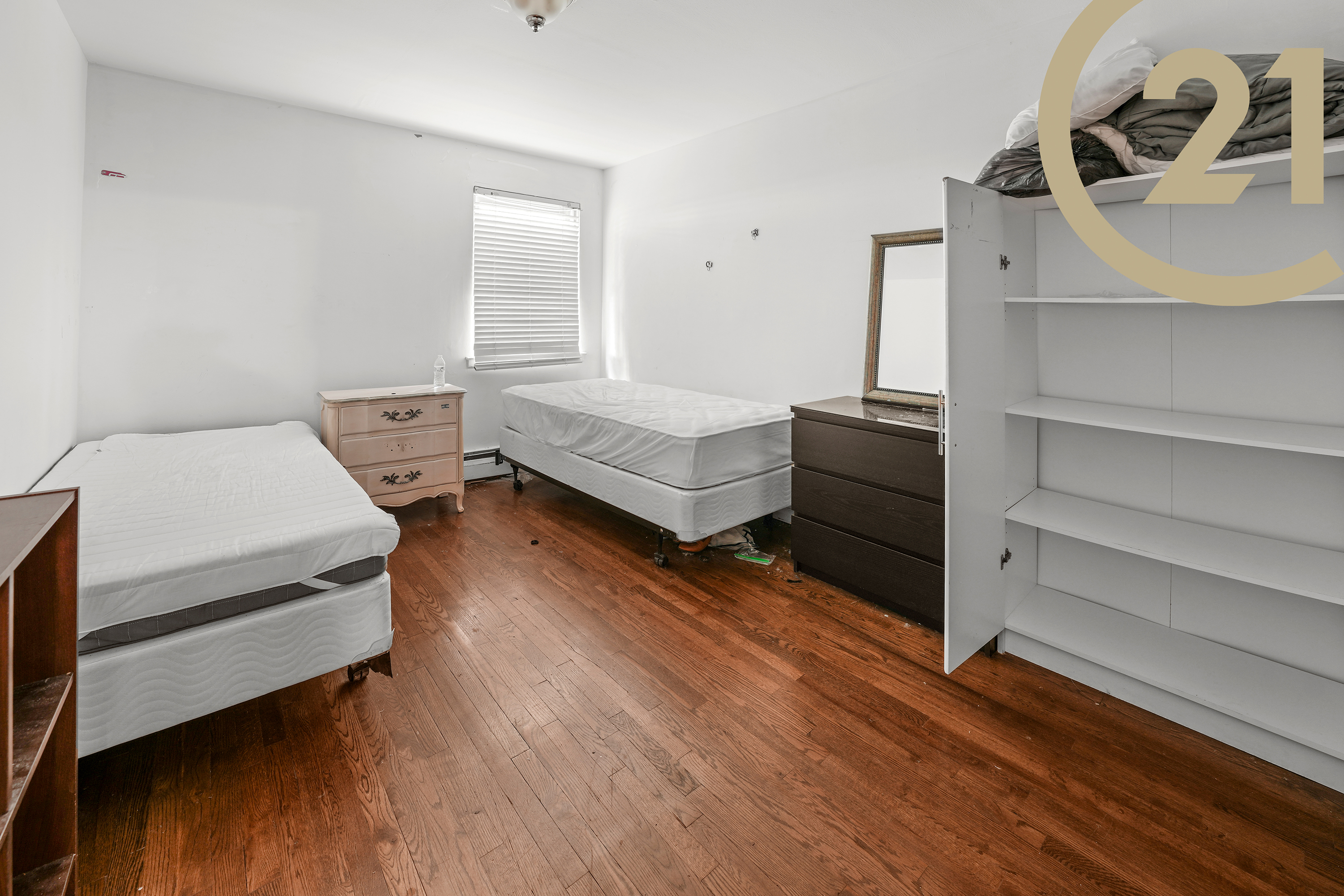 Brooklyn, New York, 11230, United States, 8 Bedrooms Bedrooms, ,6 BathroomsBathrooms,Residential,For Sale,1982409