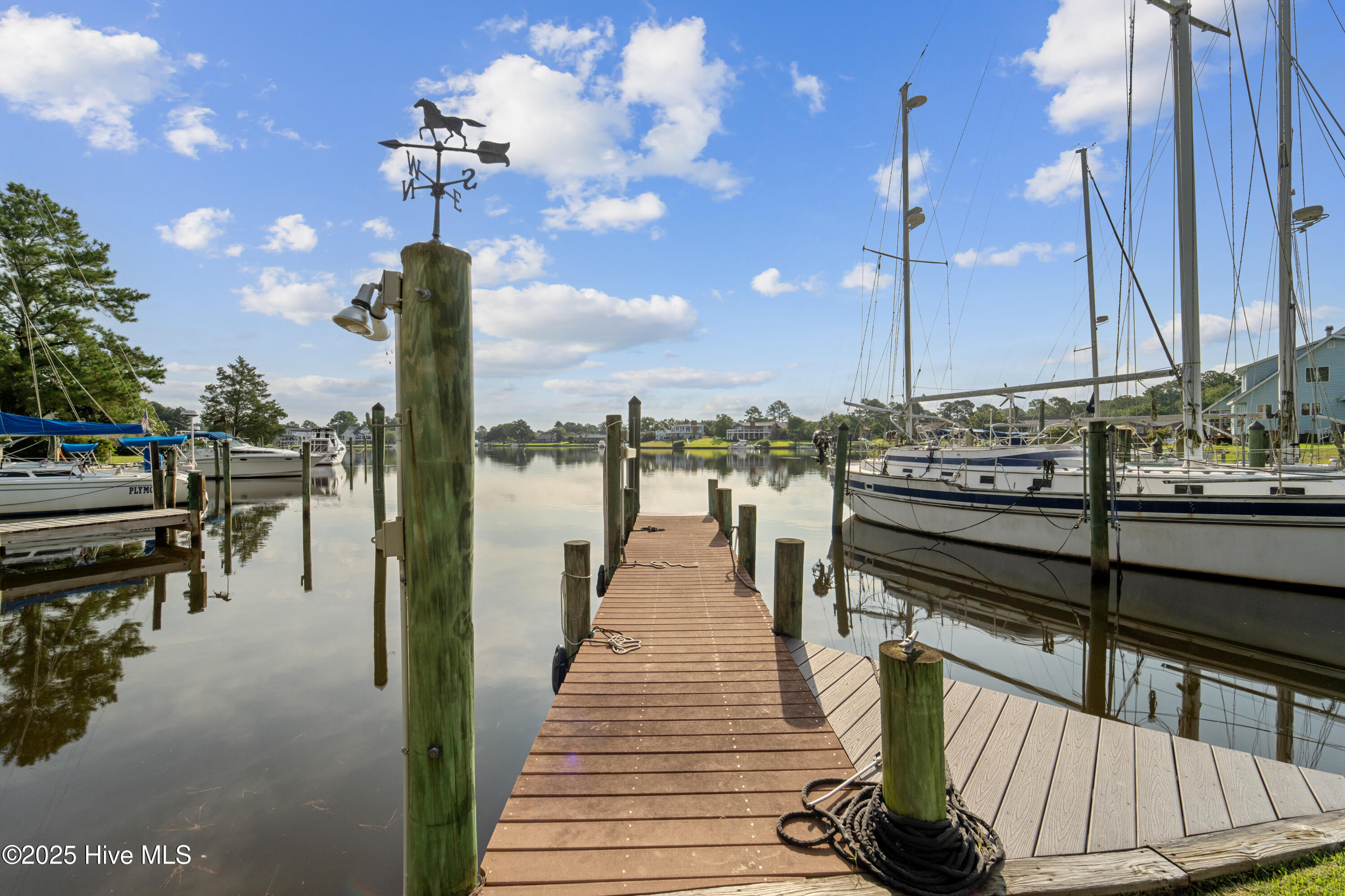 New Bern, North Carolina, 28560, United States, 4 Bedrooms Bedrooms, ,3 BathroomsBathrooms,Residential,For Sale,1907556