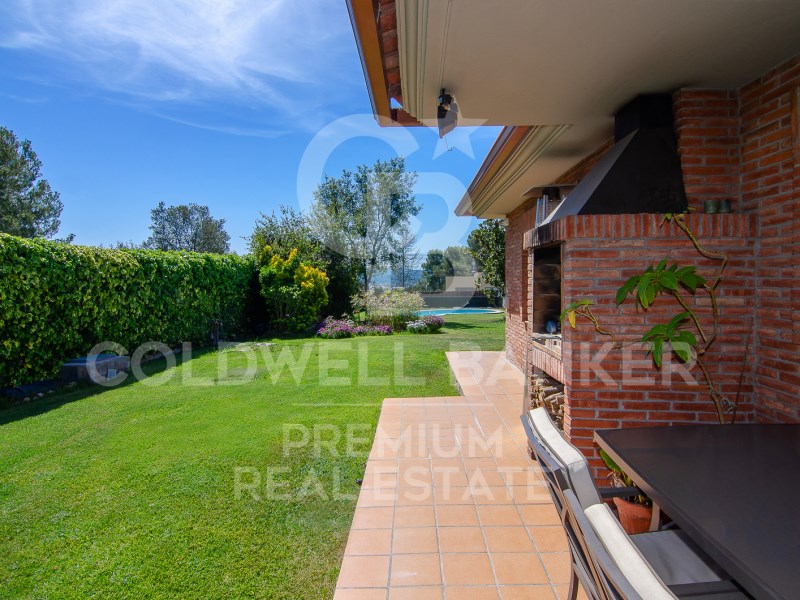 Cerdanyola del Vallès, Catalonia, ES, 5 Bedrooms Bedrooms, ,3 BathroomsBathrooms,Residential,For Sale,1610457