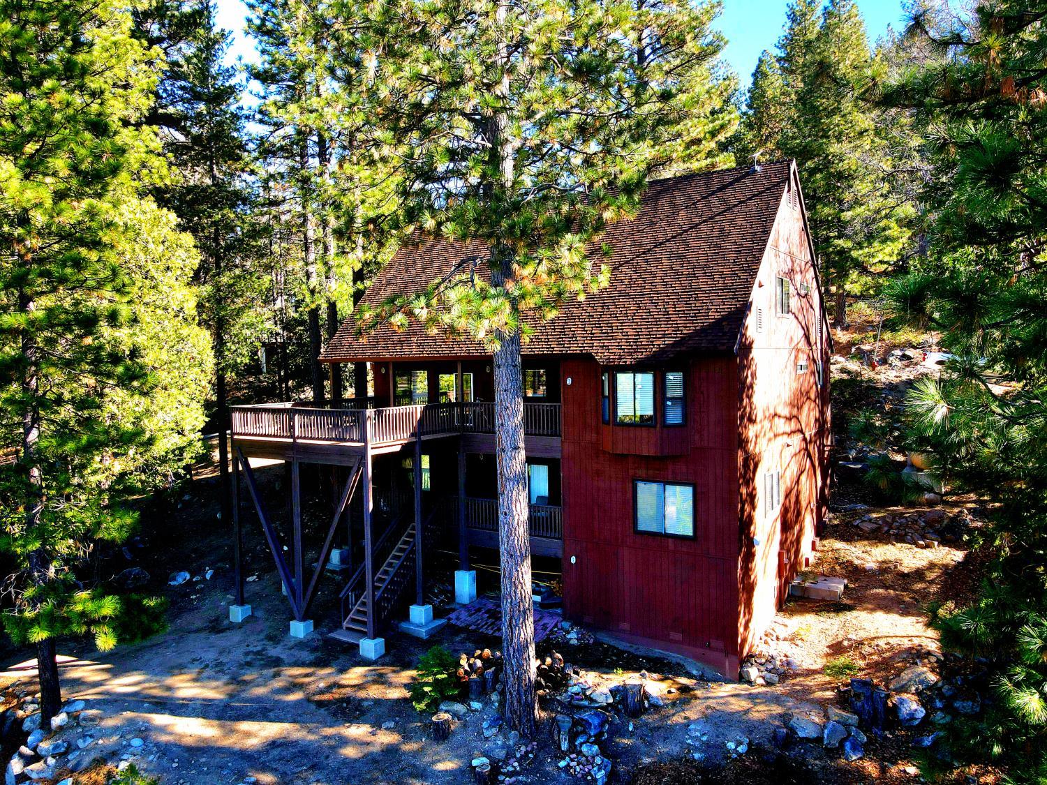 Yosemite West, California, 95389, United States, 5 Bedrooms Bedrooms, ,4 BathroomsBathrooms,Residential,For Sale,2005695