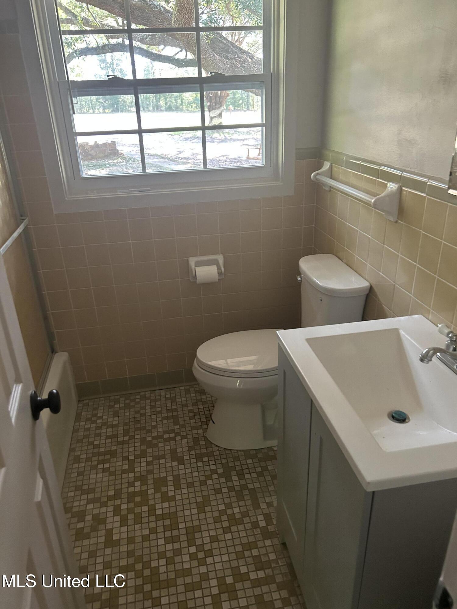 23213 Church Avenue, Saucier, Mississippi, 39574, United States, 3 Bedrooms Bedrooms, ,2 BathroomsBathrooms,Residential,For Sale,23213 Church Avenue,1666161