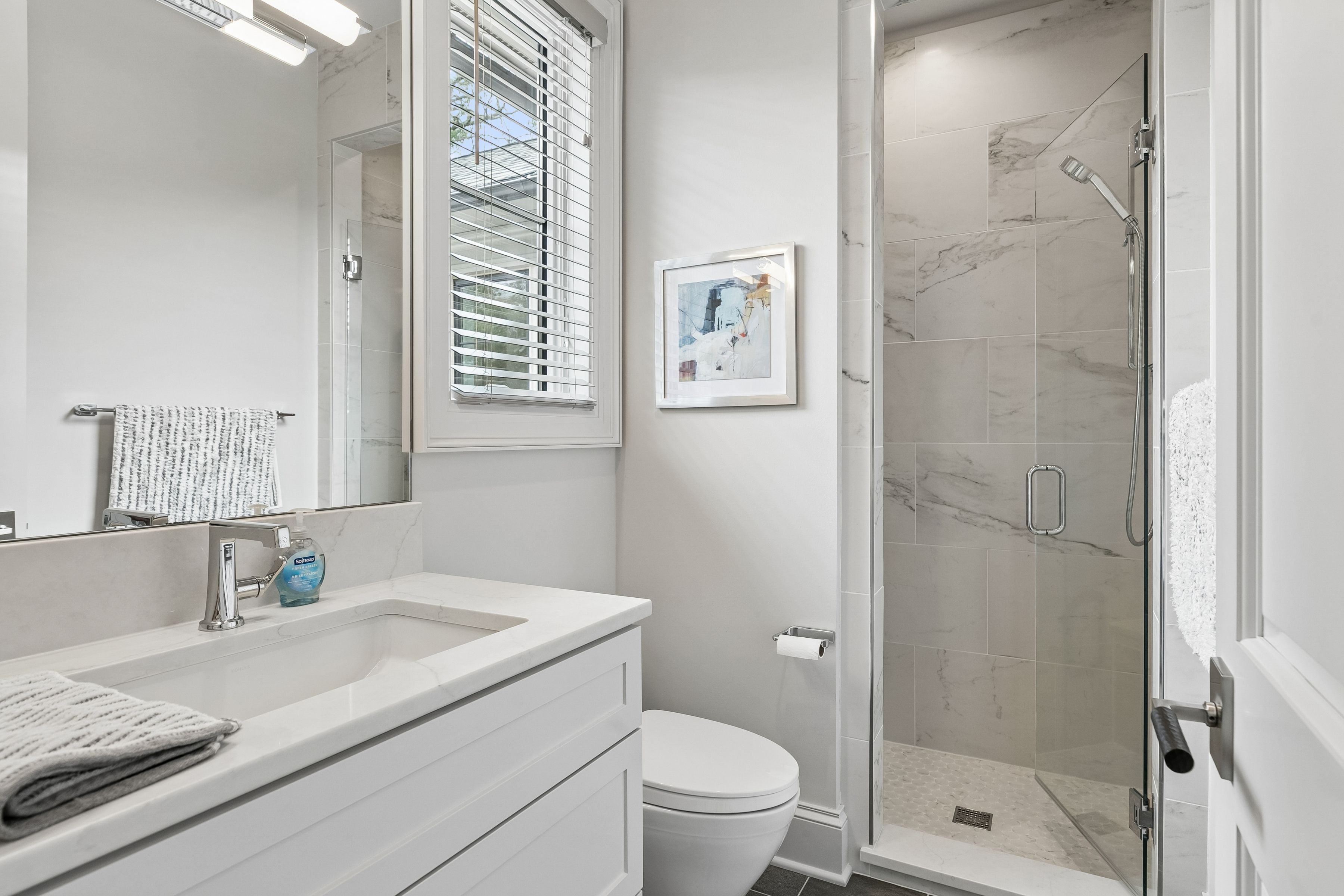  Timeless Elegance on a Private North Oaks Setting - 物件實景