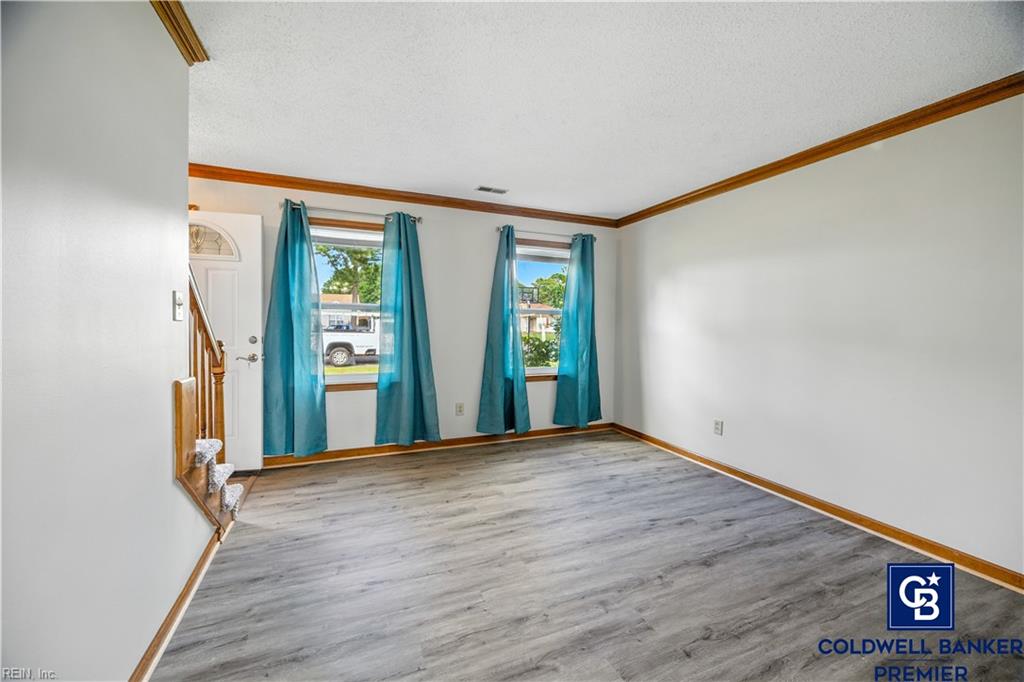 Virginia Beach Va, Virginia, 23454, United States, 4 Bedrooms Bedrooms, ,3 BathroomsBathrooms,Residential,For Sale,1919664