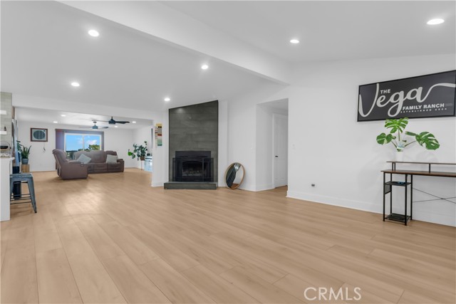 Oak Hills, California, 92344, United States, 6 Bedrooms Bedrooms, ,2 BathroomsBathrooms,Residential,For Sale,2000385